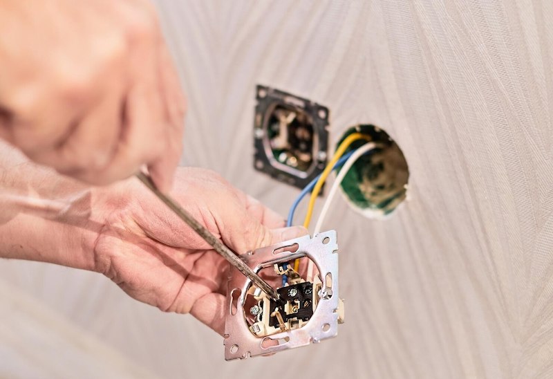 Our Electrician services cover the local area in Overton.